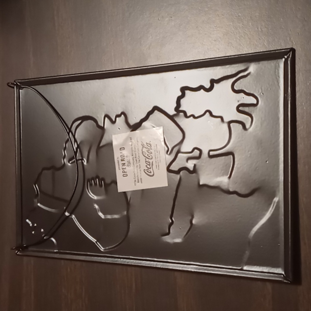 Coca-Cola Raised Tin Santa Christmas Sign 8x5 - Picture 4 of 4